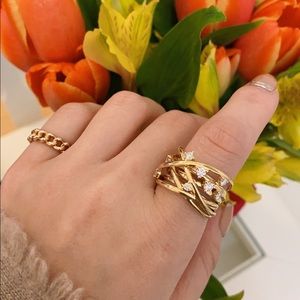 99.99%new 18k yellow gold diamond ring